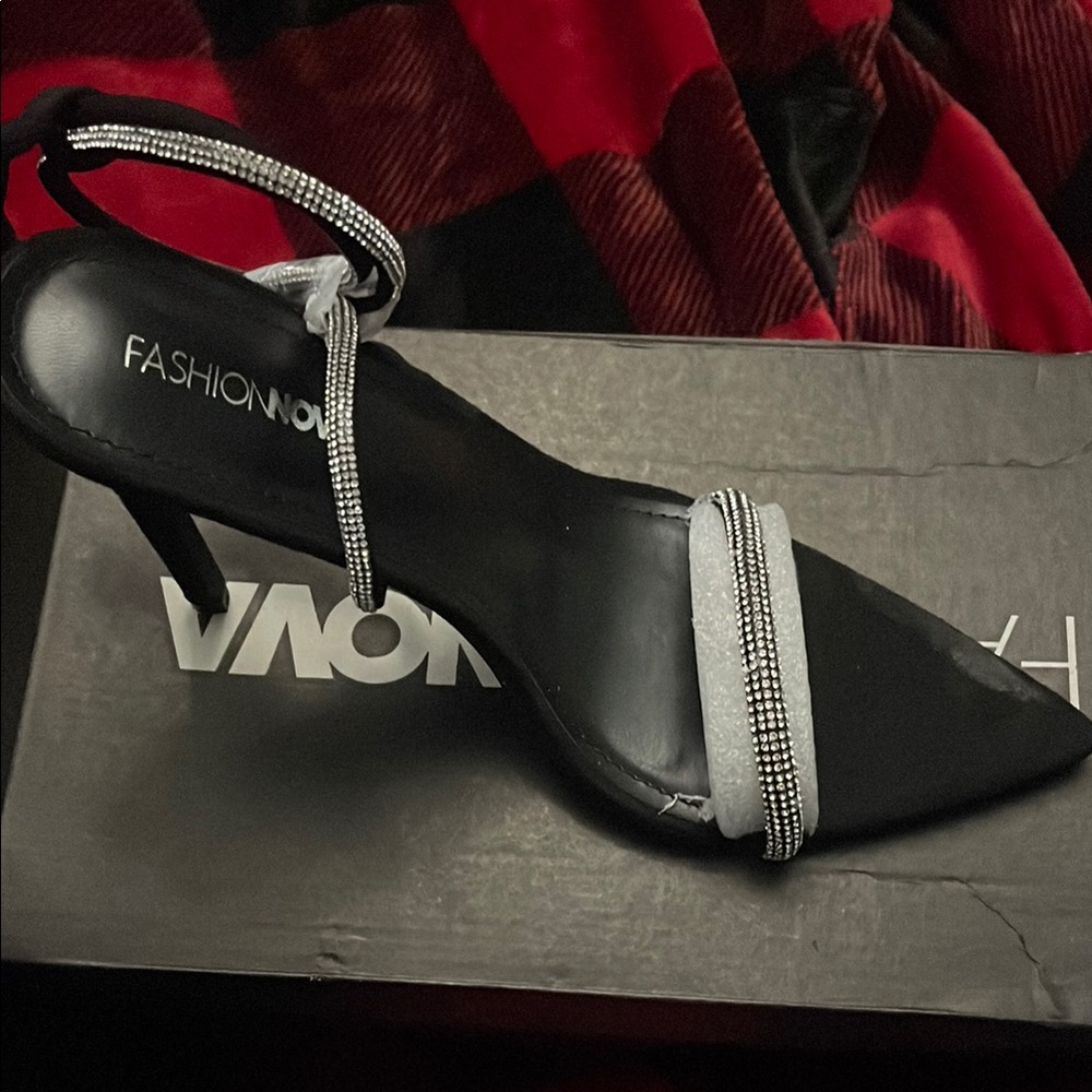 Fashion Nova Black and Silver Slingback Heels